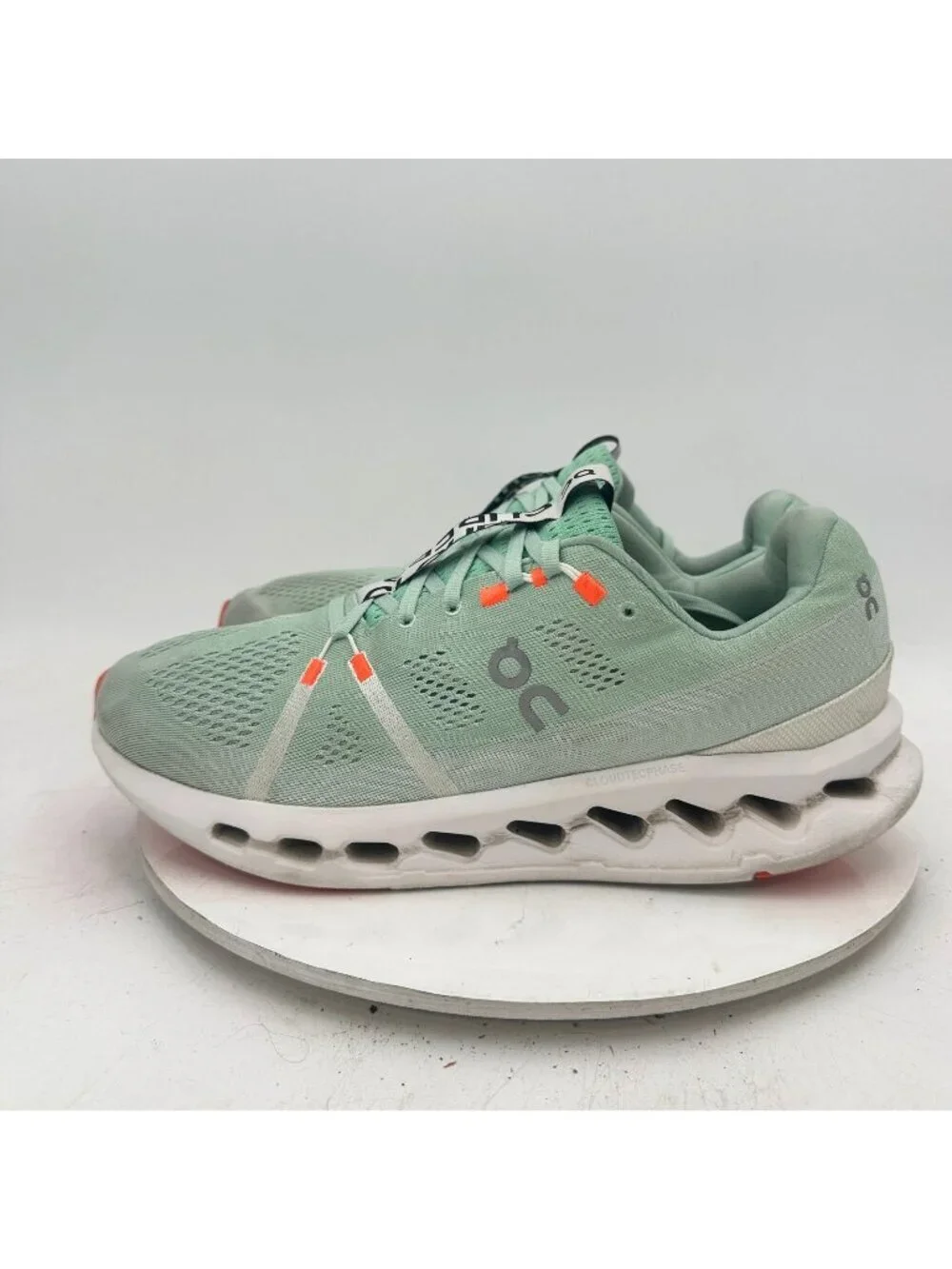 On Cloudsurfer Swiss Engineering Men Size 12 3MD10421071 Creek White Green Shoes